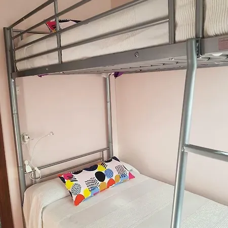 Muy Amplio, Con Wifi Y A 12 Minutos Del Centro * Gijon