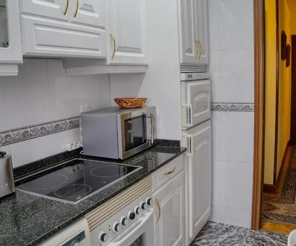 Muy Amplio, Con Wifi Y A 12 Minutos Del Centro *