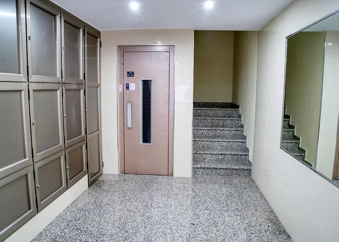 Muy Amplio, Con Wifi Y A 12 Minutos Del Centro *