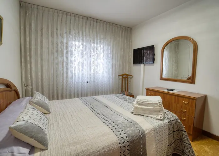 Muy Amplio, Con Wifi Y A 12 Minutos Del Centro Apartament